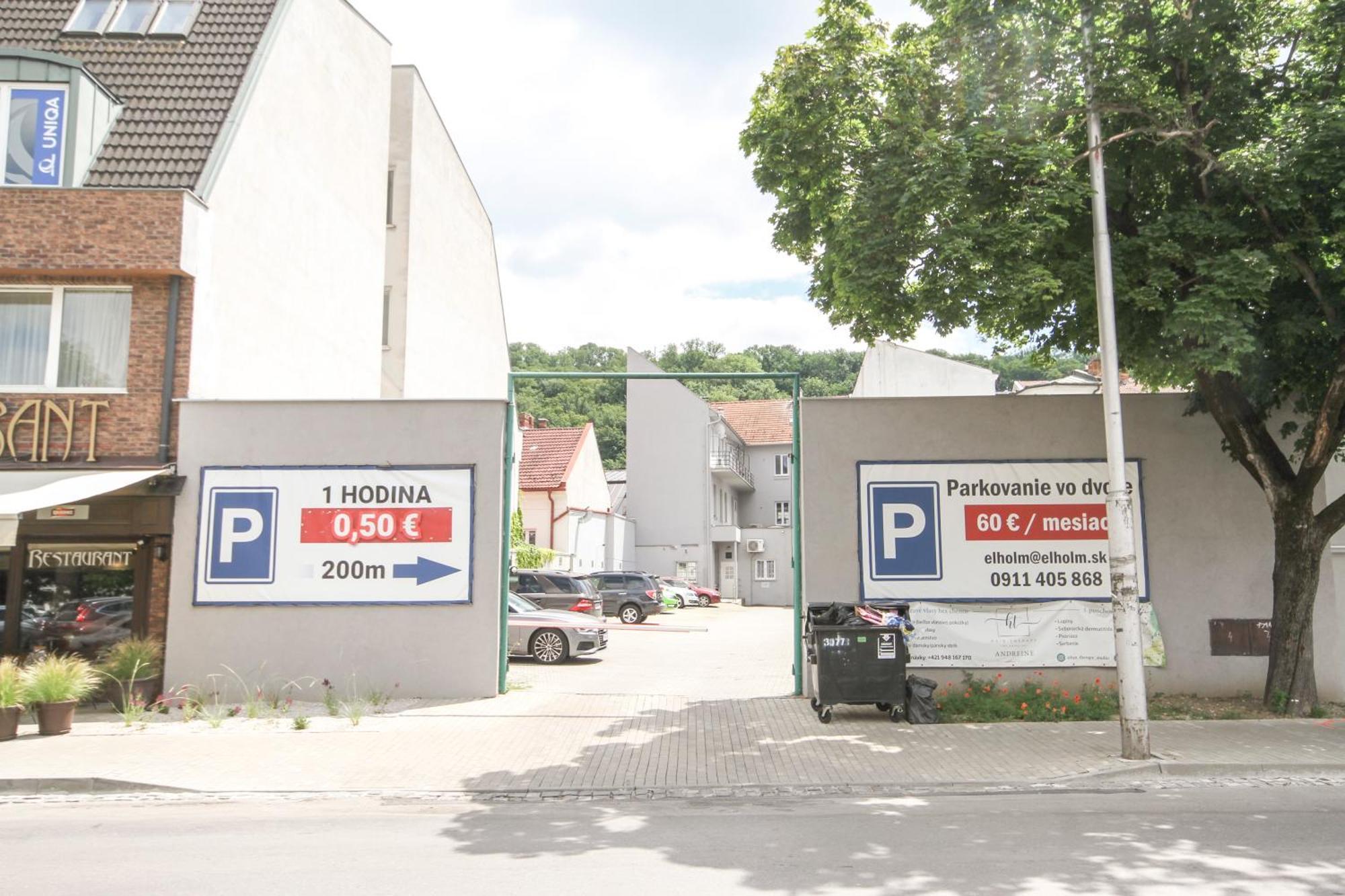 Trenčín Apartman Vita Deluxe מראה חיצוני תמונה